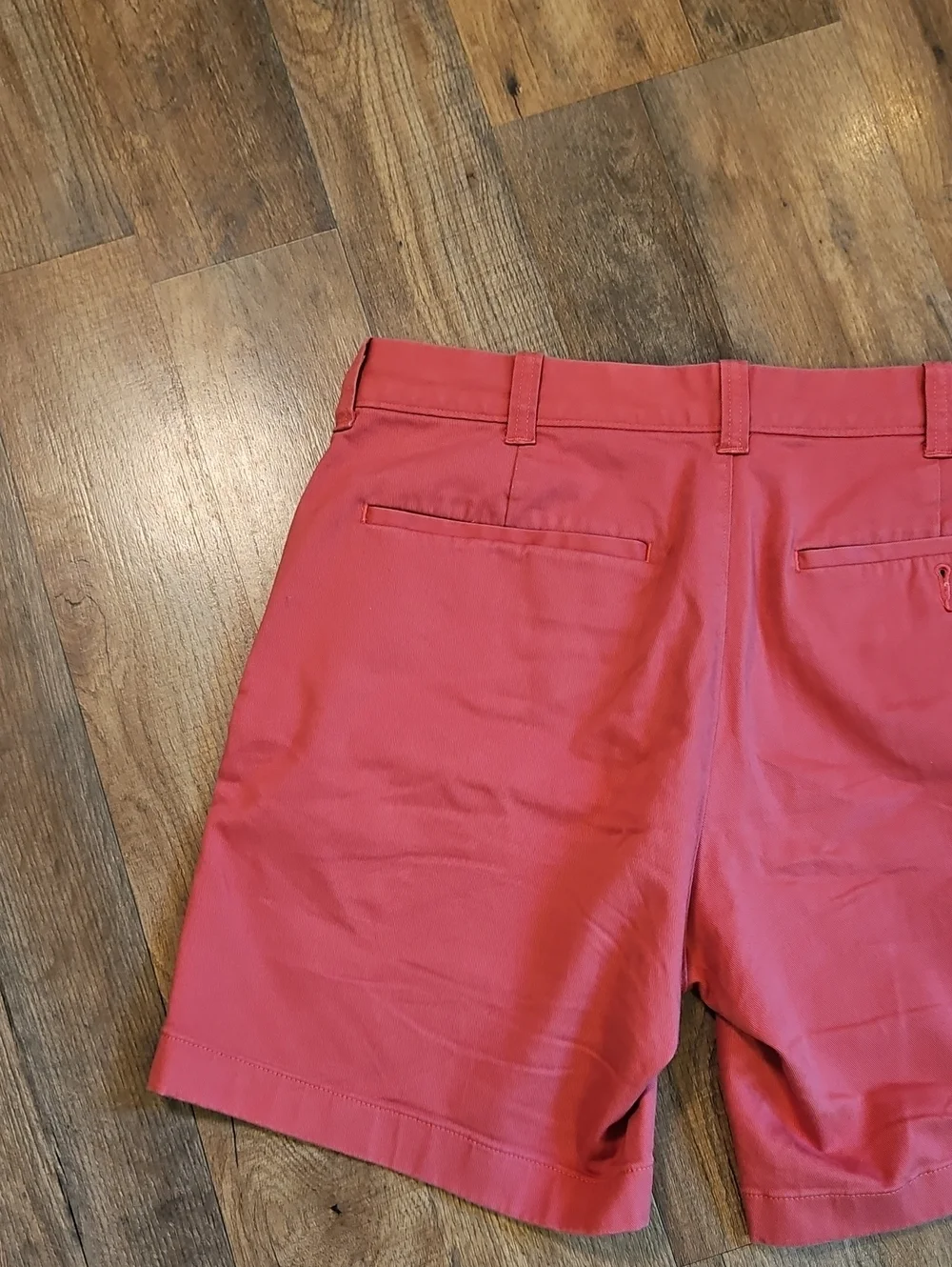 👖J. Crew Mens Coral Flat Front Shorts